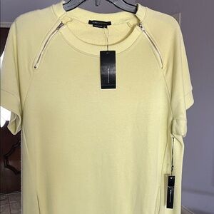 BCBGMaxAzria Light Yellow Sweatshirt with Zipper Details